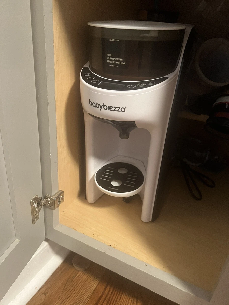 New and Improved Baby Brezza Formula Pro Advanced Formula