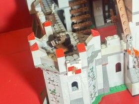 Lego kingdoms Castle 7946 Retired, No Minifigures, Castle Missing A Few Pieces.