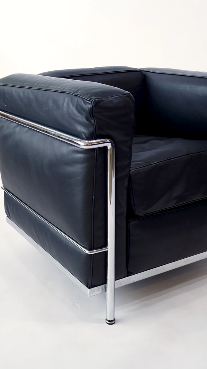 Authentic Cassina LC2 Black Leather Petit Lounge Chair by Le