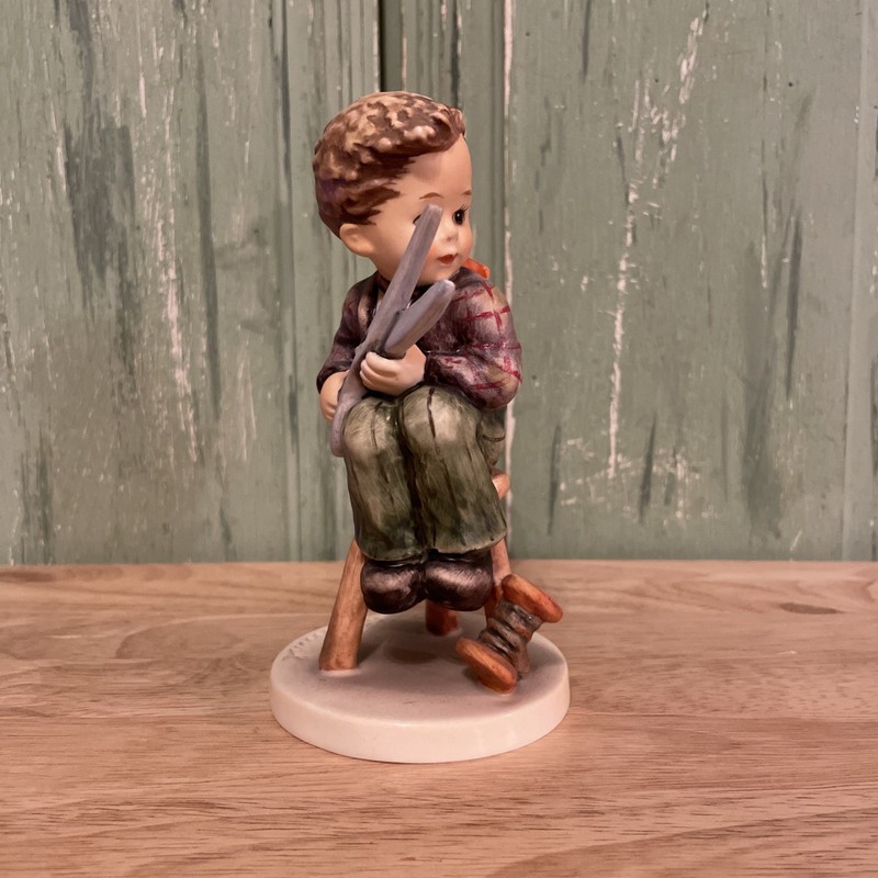 Goebel Hummel "Little Tailor" #308