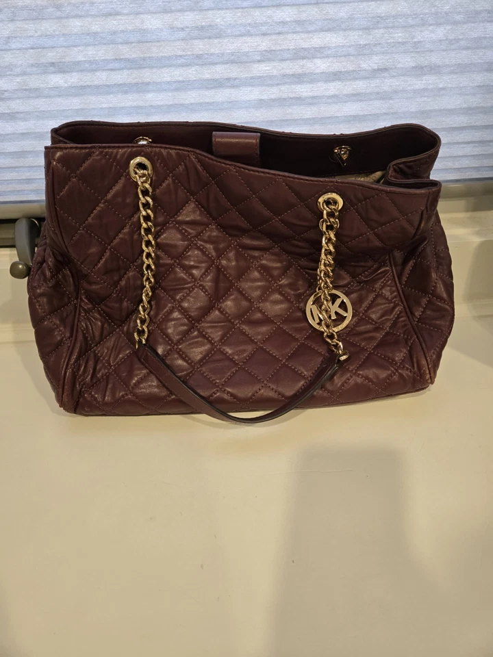 Bolso de Mano Michael Kors MK Acolchado Cuero Cremallera Superior Grande Borgoña Cartera Foto 2 de 4