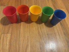 Vintage Tupperware Sippy Cups Lot Of 5 No Lids 109 Green Red Blue Yellow Orange
