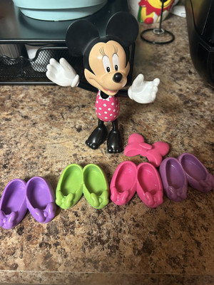 Minnie Mouse Dress Up Doll Disney Bow-tique Snap N Style Figure & Accessories 