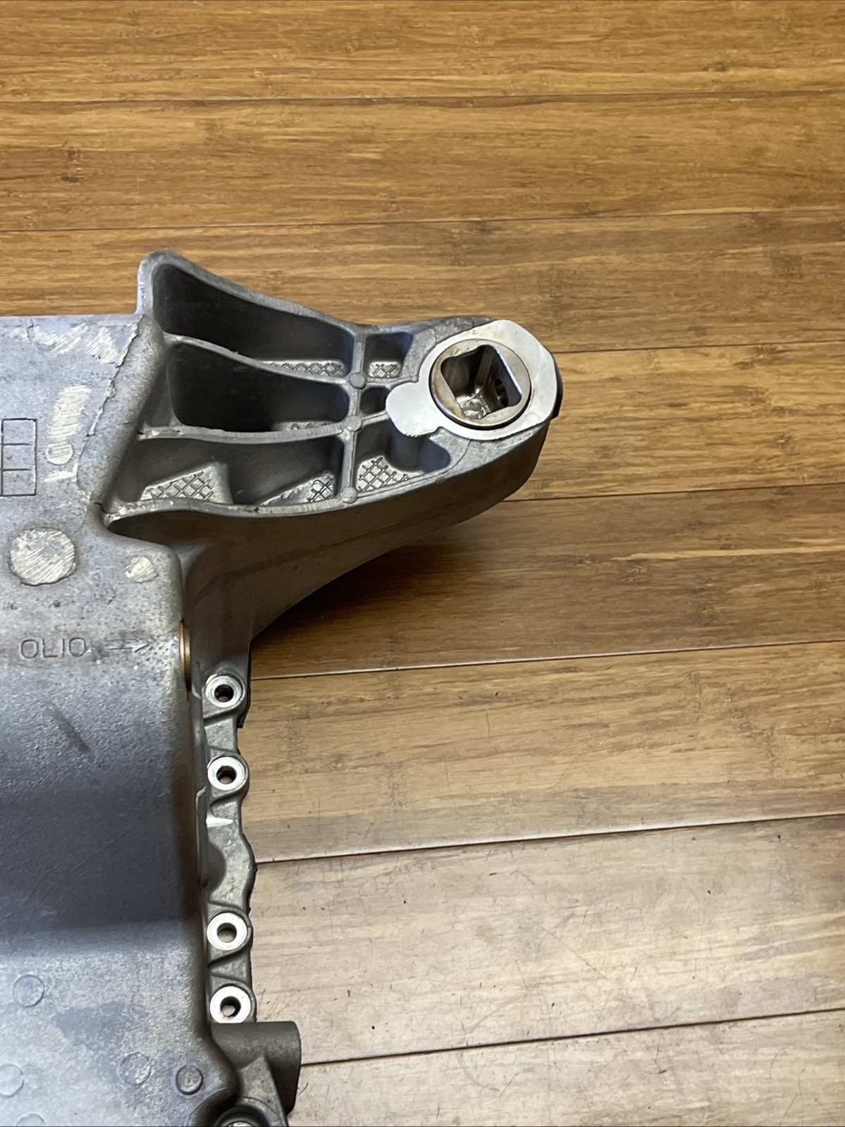 2017-2022 Maserati Levante 3.0l V6 Engine Motor Lower Oil Pan 34k Miles OEM