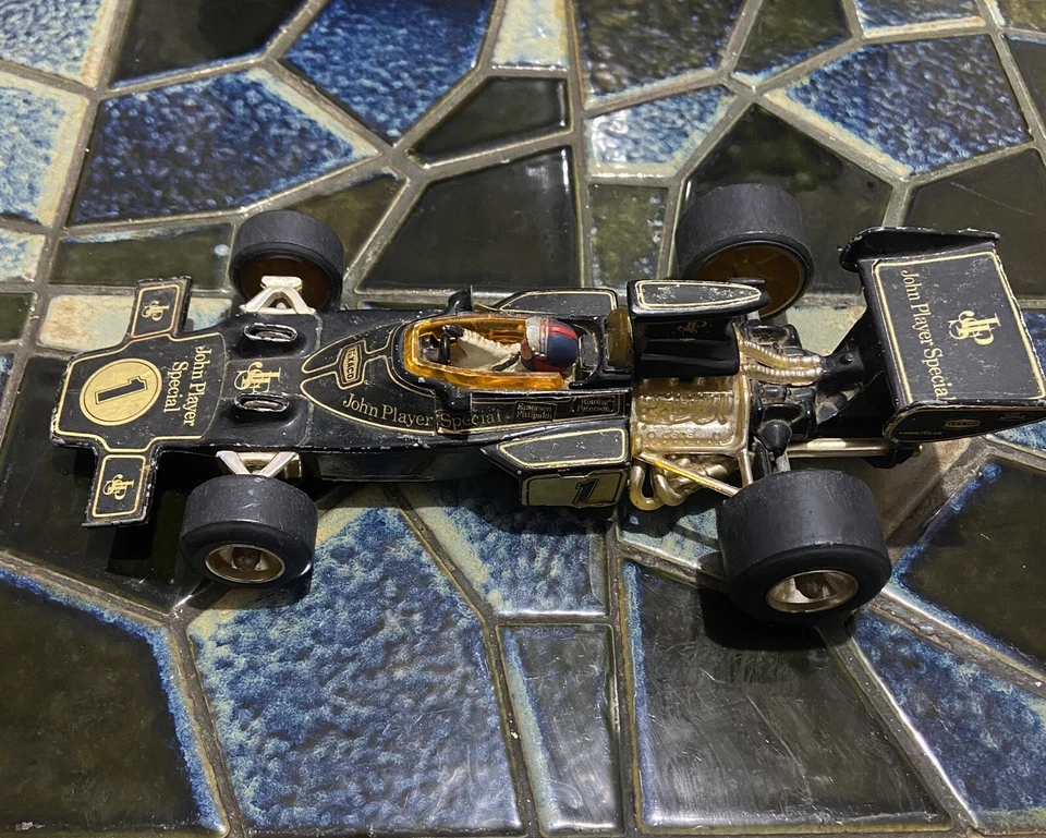 CORGI JOHN PLAYER SPECIAL F-1 Ford Race Car GT.BRITAIN 1/36 Collectors Car Item - Image 2 of 4