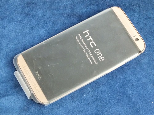 Boxed HTC One M8 Gold Mobile Phone Looks Unused But Please Read Description - Picture 6 of 12