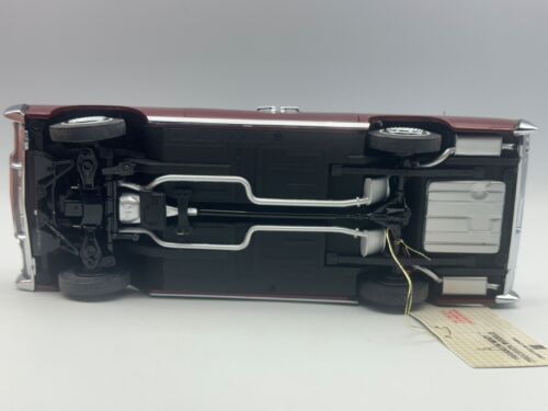 Franklin Mint 1961 Lincoln Continental, Maroon, 1:24, ottimo, con scatola - Foto 23 di 24