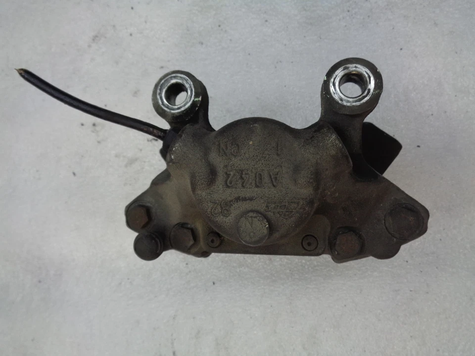 Pinza de freno trasera izquierda del lado del conductor Volvo C70 1998-2004 OEM DK812296 Foto 4 de 4