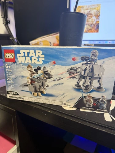 LEGO Star Wars: AT-AT vs Tauntaun Microfighters 75298 - New in Damaged Box