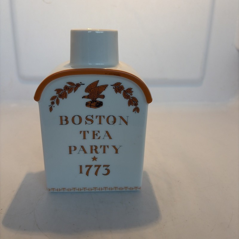 Boston Tea Party 1783 Fine China Leonard Everett Fisher Scenes 1956 Ceramic