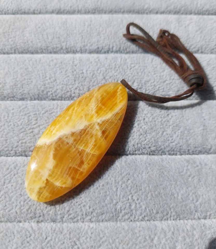 Schöner Anhänger aus natürlichem gelbem Onyx💛✨️ - Bild 2 von 4