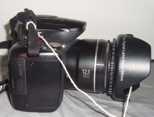 Canon PowerShot SX40 HS Digital SLR  Camera, filters & lens hood - Picture 4 of 13