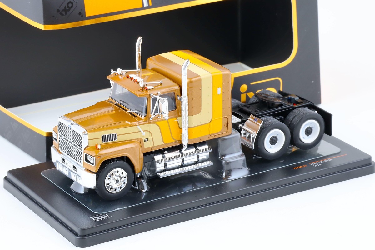 1:43 IXO Altaya Ford CLT 9000 Good Year 1:43 IXO Altaya Ford CLT 9000 Good Year