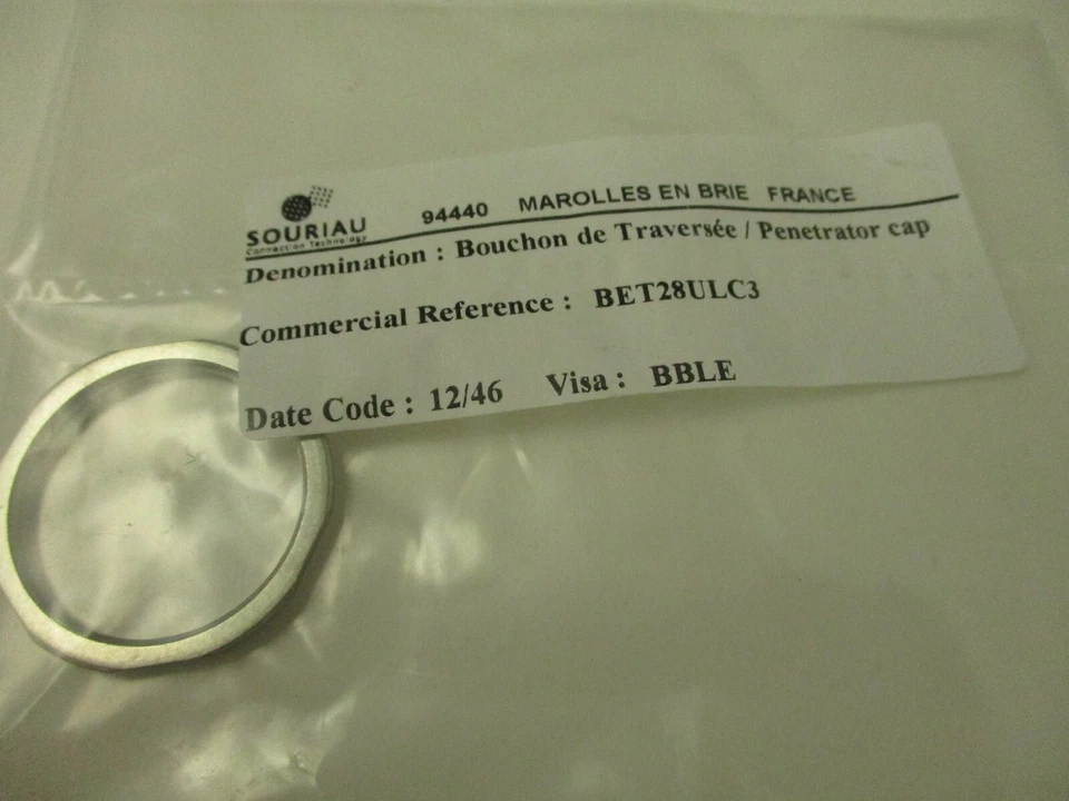 SOURIAU PENETRATOR CAP; BET28ULC3 STAINLESS STEEL SCREWED CAP WITH CORD - Image 2 of 4