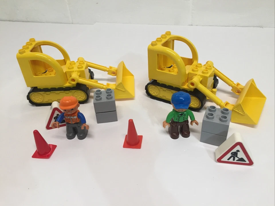 Lego Duplo Construction Pair Bulldozers On Tracks W/ Figures Signs & Gray Blocks - Image 2 of 2