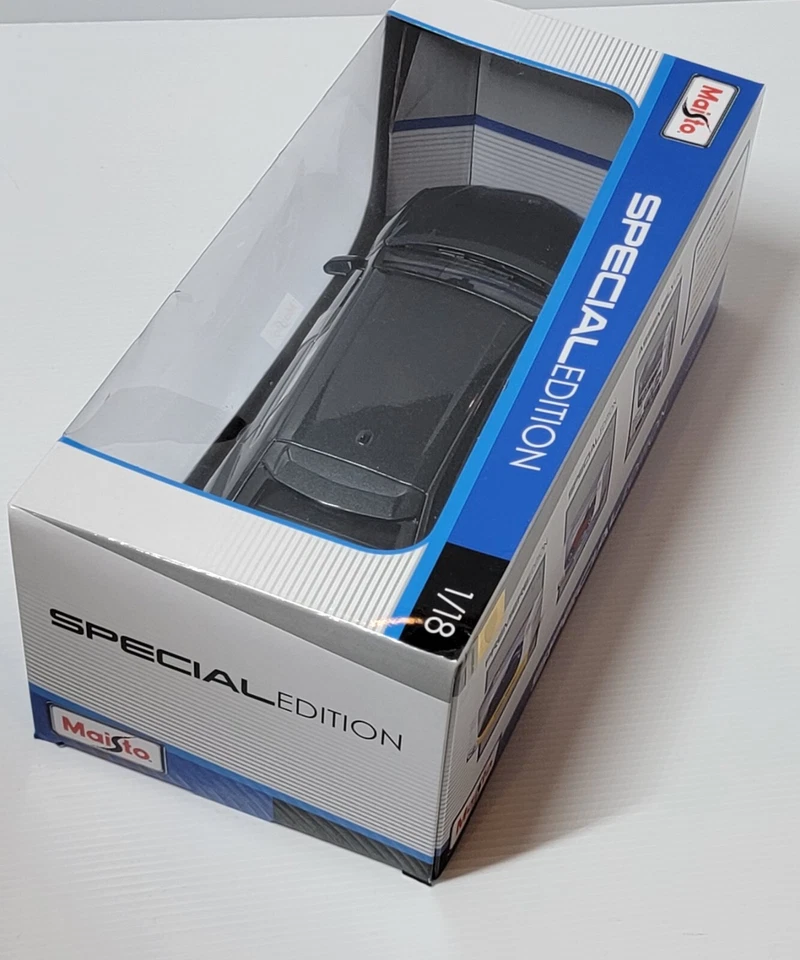 Carro Lamborghini Urus cinza fundido edição especial Maisto escala 1:18 novo - Imagem 4 de 4