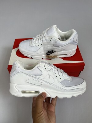 nike air max with bracelet charms