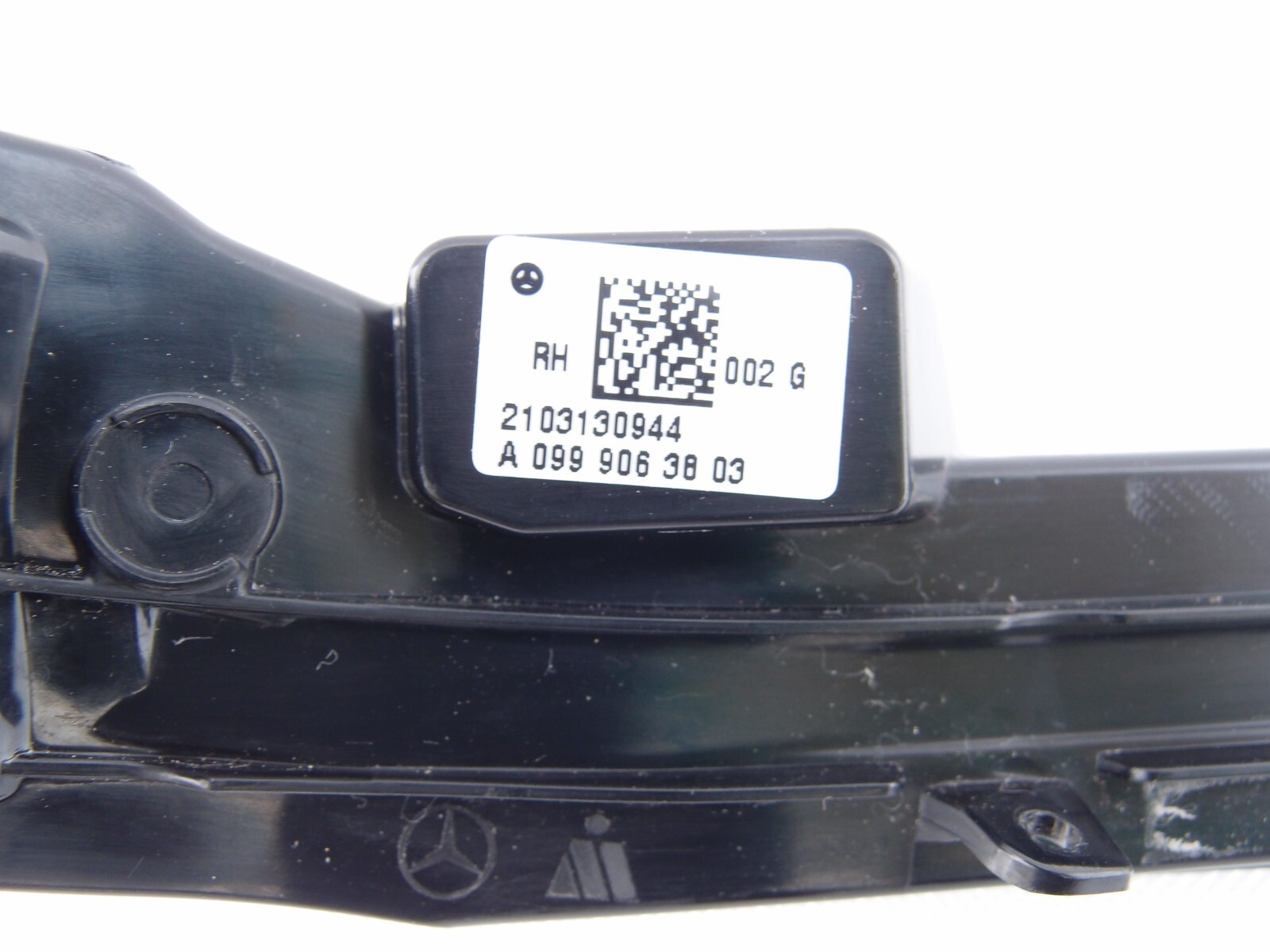 22-24 OEM MERCEDES C W206 GLC X254 EQE V295 TURN SIGNAL LENS  