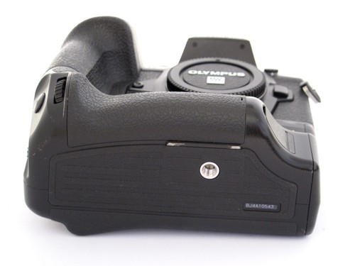 Olympus OM-D E-M1X Digitalkamera 5.850 Auslösungen Gewährleistung 1 Jahr - Bild 6 von 11