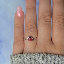 Garnet Ring / 925 Sterling Silver Ring / Healing Gemstone / Gifts for her