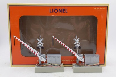 Lionel 6-14098 O Mainline Automatic Crossing Gates (Pair of 2) EX/Box