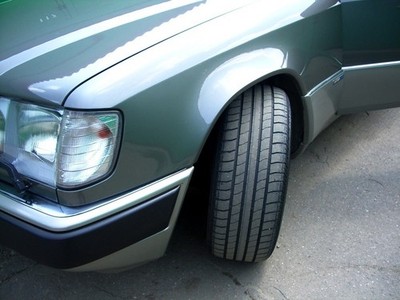 Kotflügelverbreiterungssatz Fender für Mercedes Benz W201 W124 AMG +5mm Set