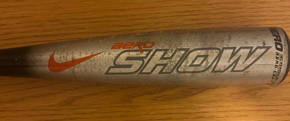 Bate de béisbol juvenil Nike Aero Show III 30" 27 oz - barril de 2 5/8", plateado/naranja Foto 4 de 4