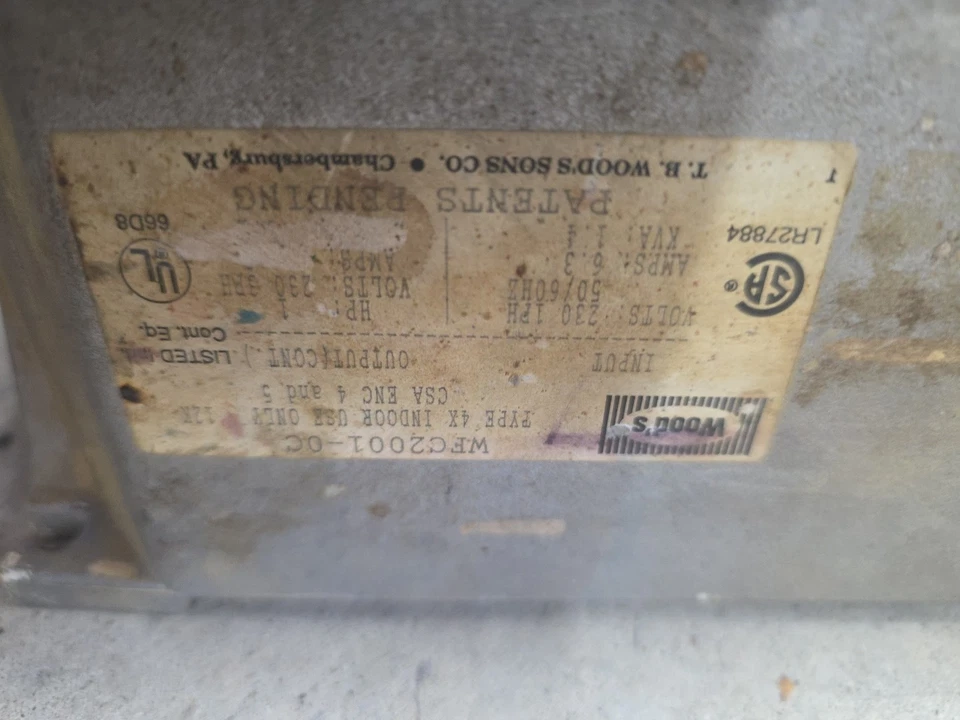 Unidad inversora de CA Wood's WFC2001-0C E-Trac 230 VCA Foto 2 de 2