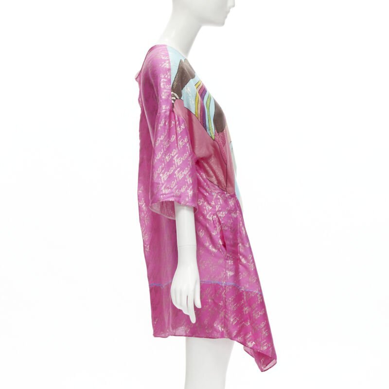 FENDI 2022 Runway Antonio Lopez metallic pink logo jacquard FENDI 2022 Runway Antonio Lopez metallic pink logo jacquard