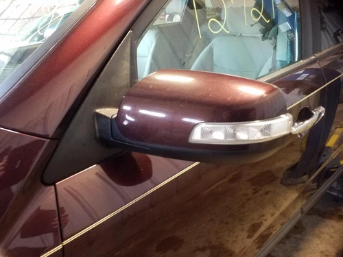 2011-2015 Kia Sorento Front Left Driver Door Mirror Power; w/Turn Signal