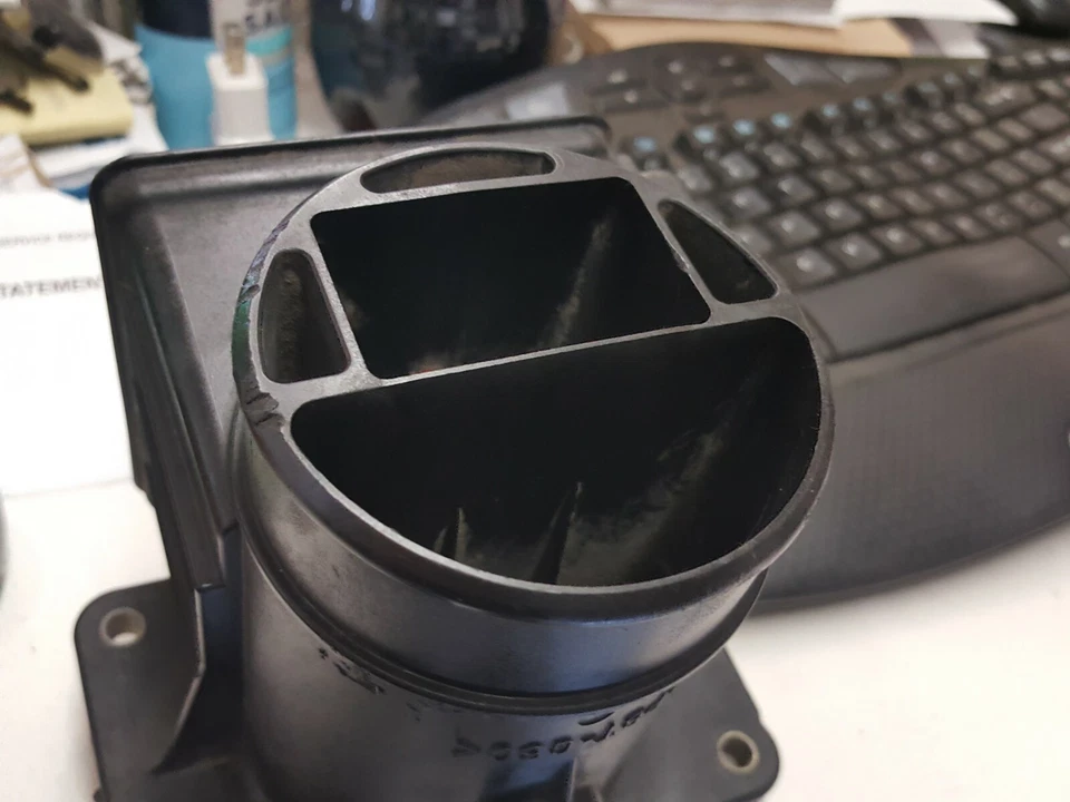 Sensor medidor de flujo de aire de masa 87 Mitsubishi Raider E5T05371 usado Foto 4 de 4