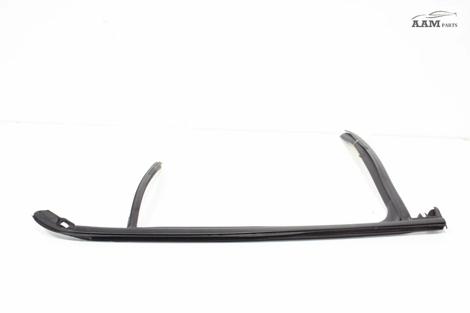 Mazda 2019-2023 3 escotillas puerta trasera izquierda vidrio canal de funcionamiento sello de resistencia a la intemperie OEM Foto 2 de 4