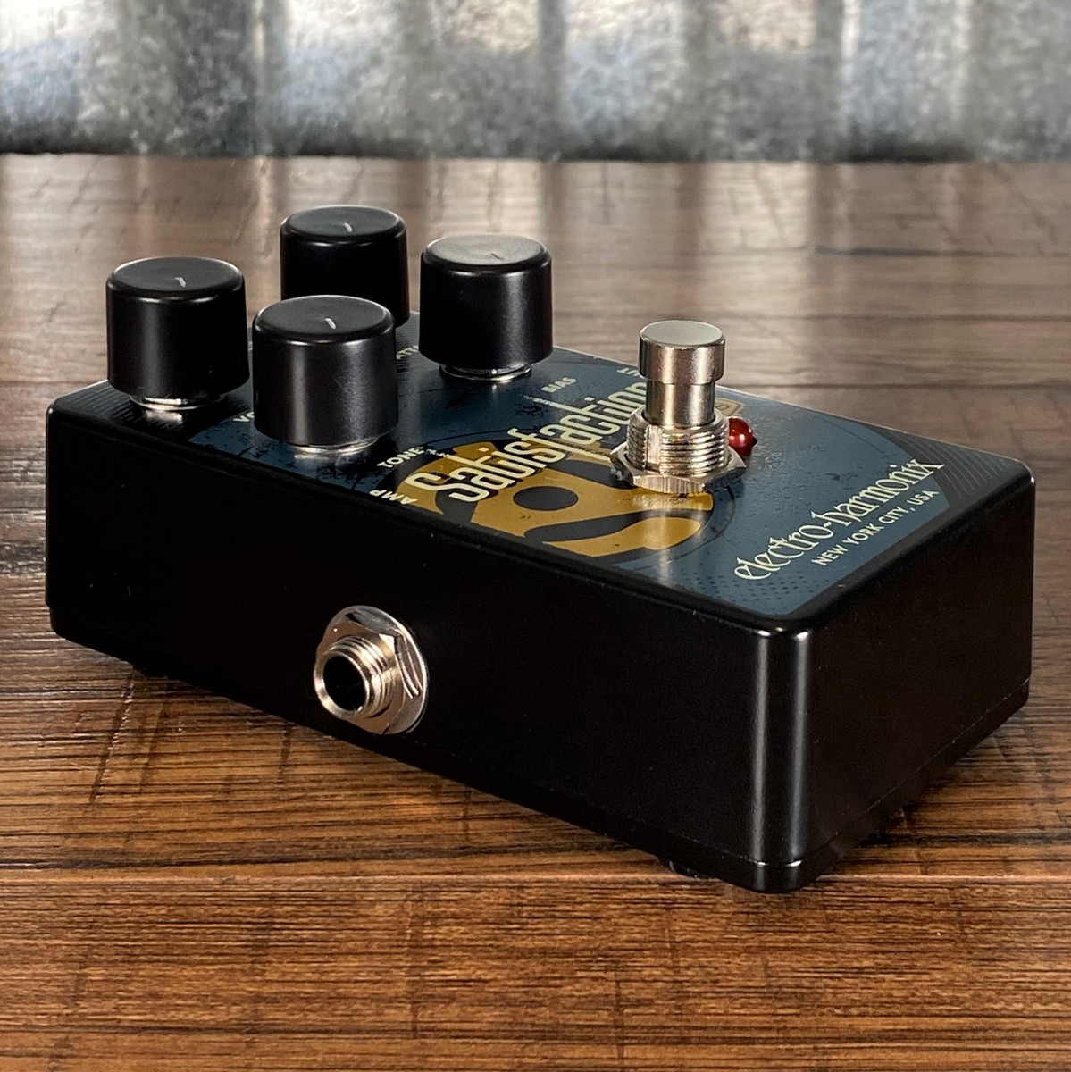 ギター electro-harmonix Satisfaction Fuzz Amazon.com: Electro-Harmonix Satisfaction Plus Fuzz Pedal