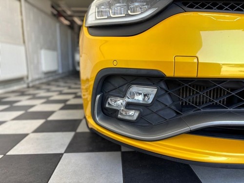 2018 Renault Clio 1.6 RS Trophy Nav Hatchback 5dr Petrol Euro 6 (s/s) (220 ps) H - Picture 12 of 24