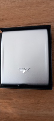 TRU Virtu Hi-Tech Aluminium Geldbörse Kreditkarten-Etui - Silber