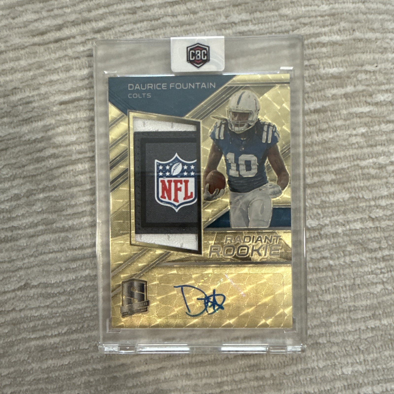 Daurice Fountain Panini Spectra Radiant Rookie Patch Signatures #RRDF Gold Laundry Tag-NFL Shield 1/1