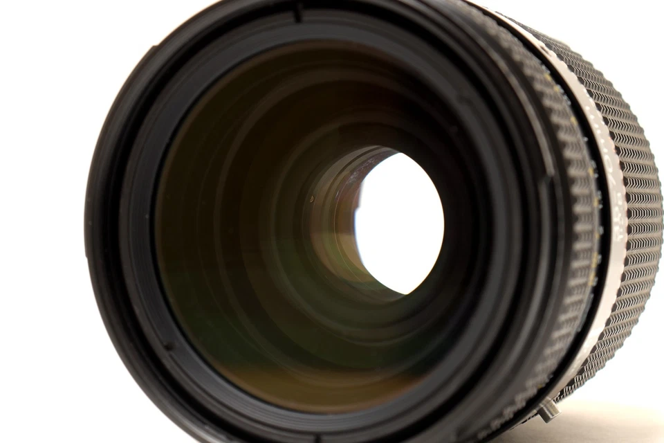 [Near Mint]Nikon AF Nikkor 35-70mm F2.8 Zoom Lens Wide Angle Near Mint From#0107 - Image 4 of 4