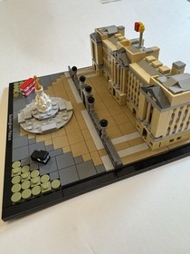 LEGO Architecture Buckingham Palace Set 21029 100% Complete (read Pls)