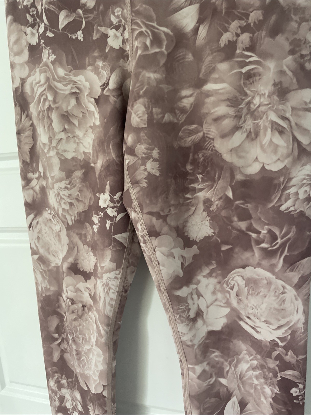 Athleta Elevation Printed Tight Sz Small, Mauve p… - image 4