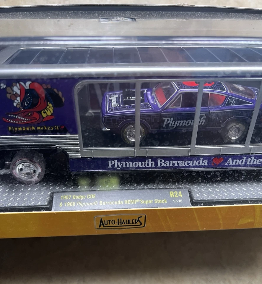 M2 Machines Haulers 1957 Dodge COE & 1968 Plymouth Barracuda HEMI CHASE R24 - Image 2 of 4