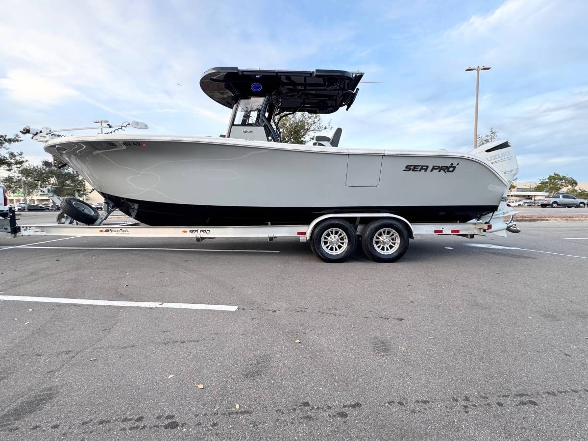 2024 SEA PRO Center Console Fishing Boat