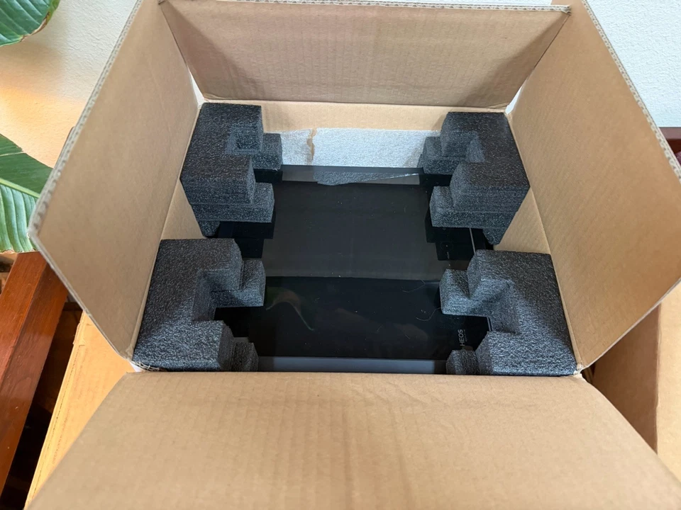 Mini sistema Hi-Fi todo en uno Denon RCD-N12 con reproductor de CD, Bluetooth, Heos negro Foto 4 de 4