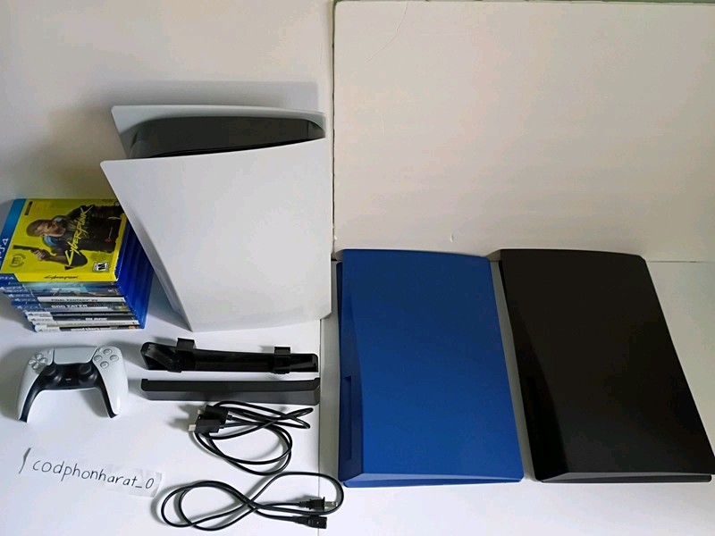 PlayStation 5 825 GB Disc Console Bundle w/ Accessories, Games,  And Faceplates