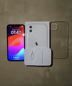 Apple iPhone 11 - 64GB - Weiß