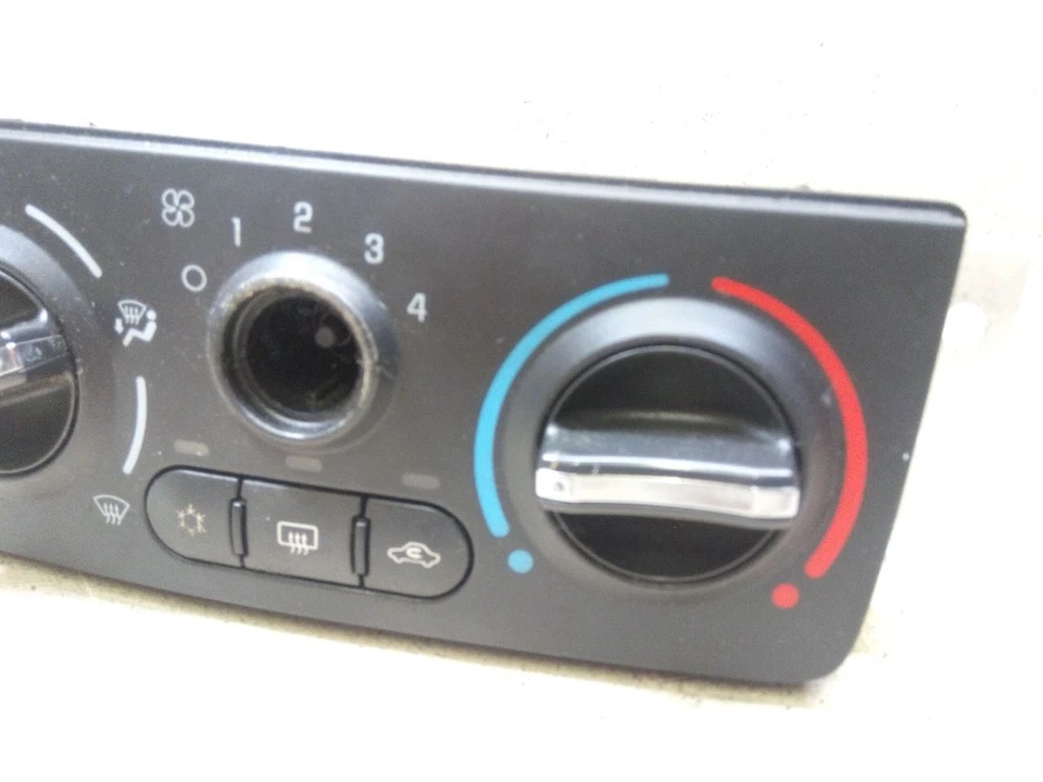 Climatizador de temperatura AC 15890411 compatible con 05-10 Chevrolet Cobalt d162-200491 Foto 4 de 4