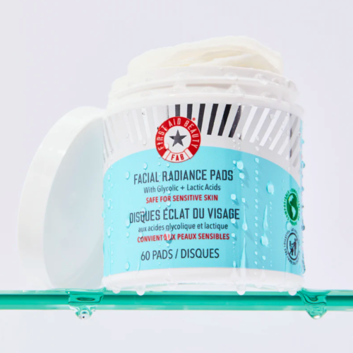 FIRST AID BEAUTY almohadillas de luminosidad facial, bañera de 60 unidades, NUEVO