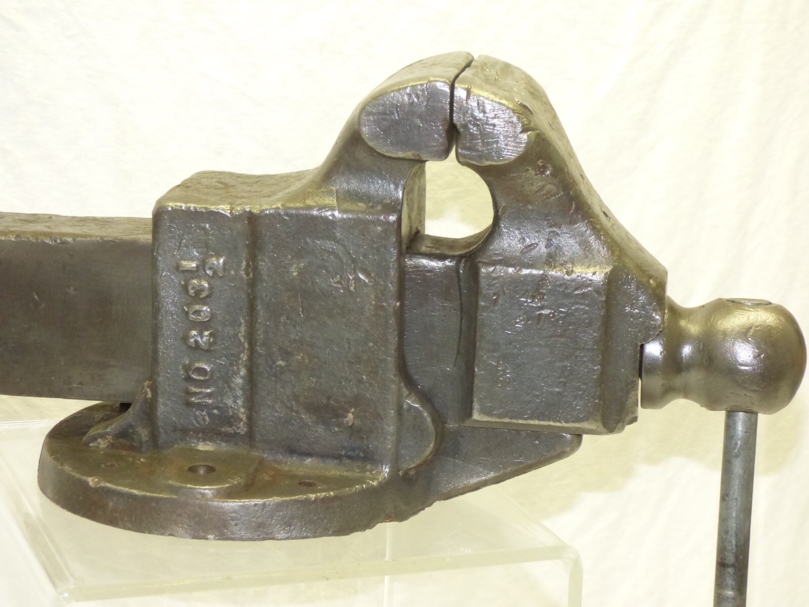 Antique Reed Mfg 203 1/2 Vise 3 1/2" Jaws Bench Machinist Farm Tool Heavily Used