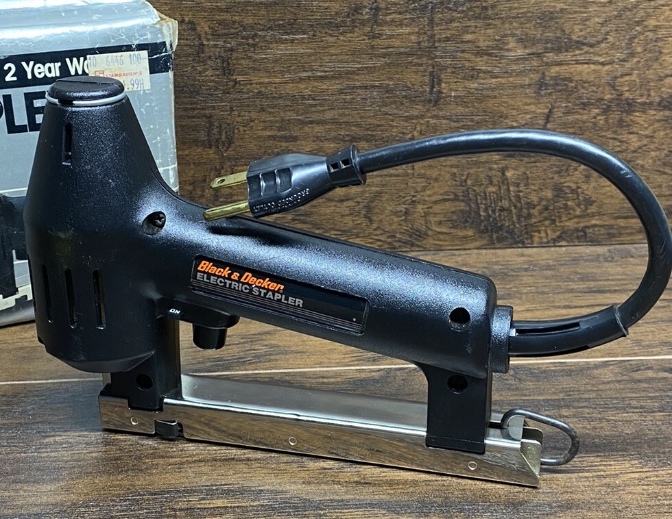BLACK & DECKER Plug In Electric Stapler Model 9700 POWERFUL Easy Button