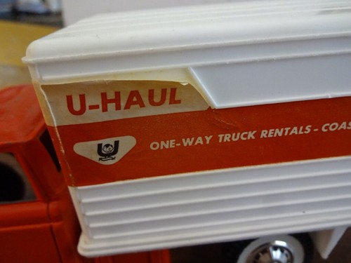 60'S U-HAUL TOOTSIE TOY TRUCK & (2) 1945-1970 25TH ANNIVERSARY PINBACKS NO BOX - Picture 8 of 9