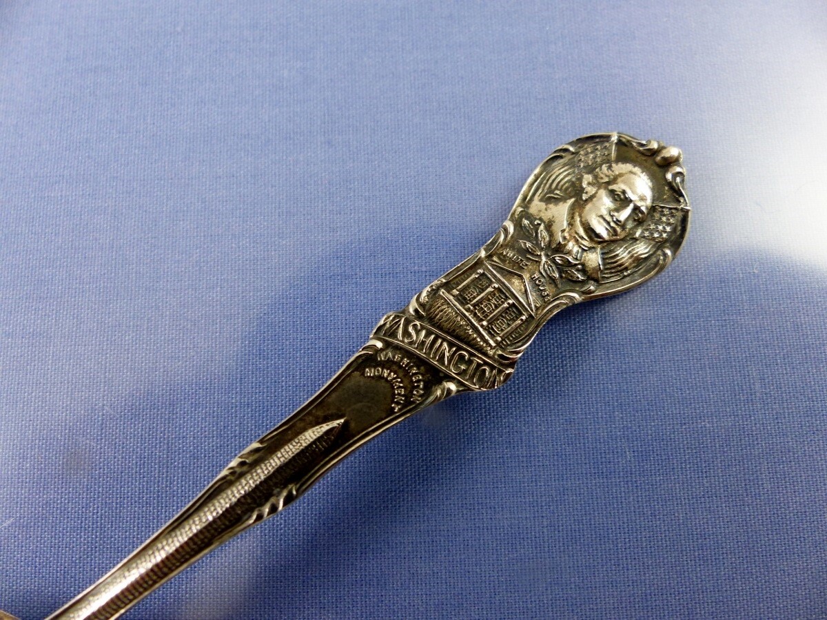 STERLING SOUVENIR SPOON THE CAPITOL WASHINGTON DC BY Mechanics Sterling Co. 
